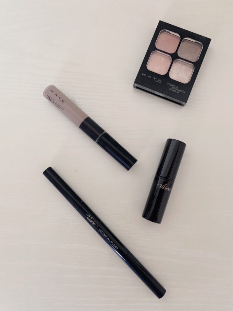 秋色のプチプラコスメ4点（ヴィセのリップとライナー、ケイトのシャドウと眉マスカラ）
