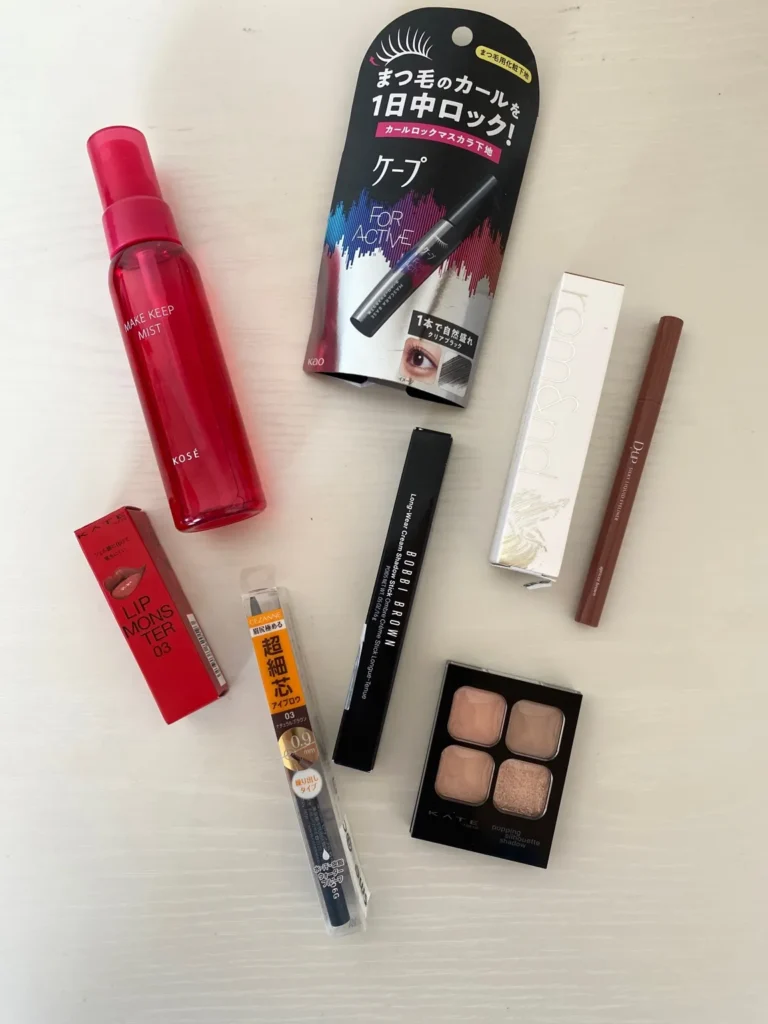メイクレッスンで紹介された購入したコスメ一式の写真